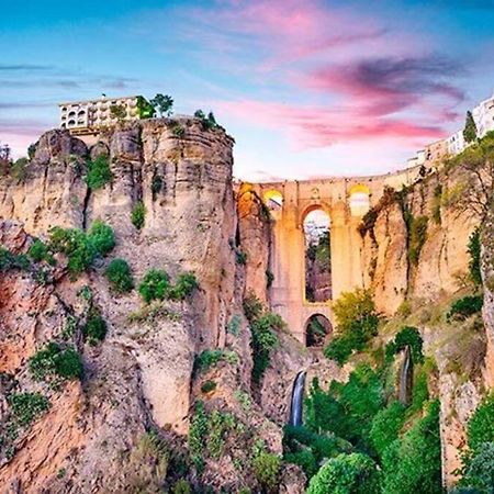 Casa La Puerta De Ronda Apartment Cuevas del Becerro ภายนอก รูปภาพ
