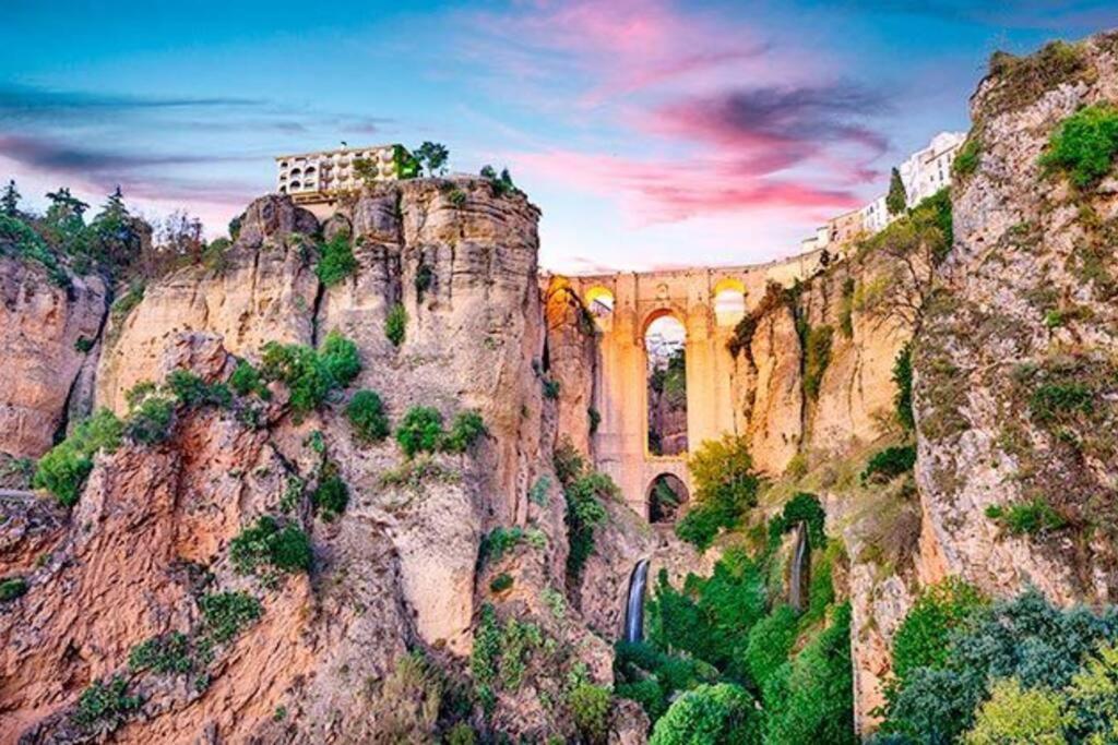 Casa La Puerta De Ronda Apartment Cuevas del Becerro ภายนอก รูปภาพ